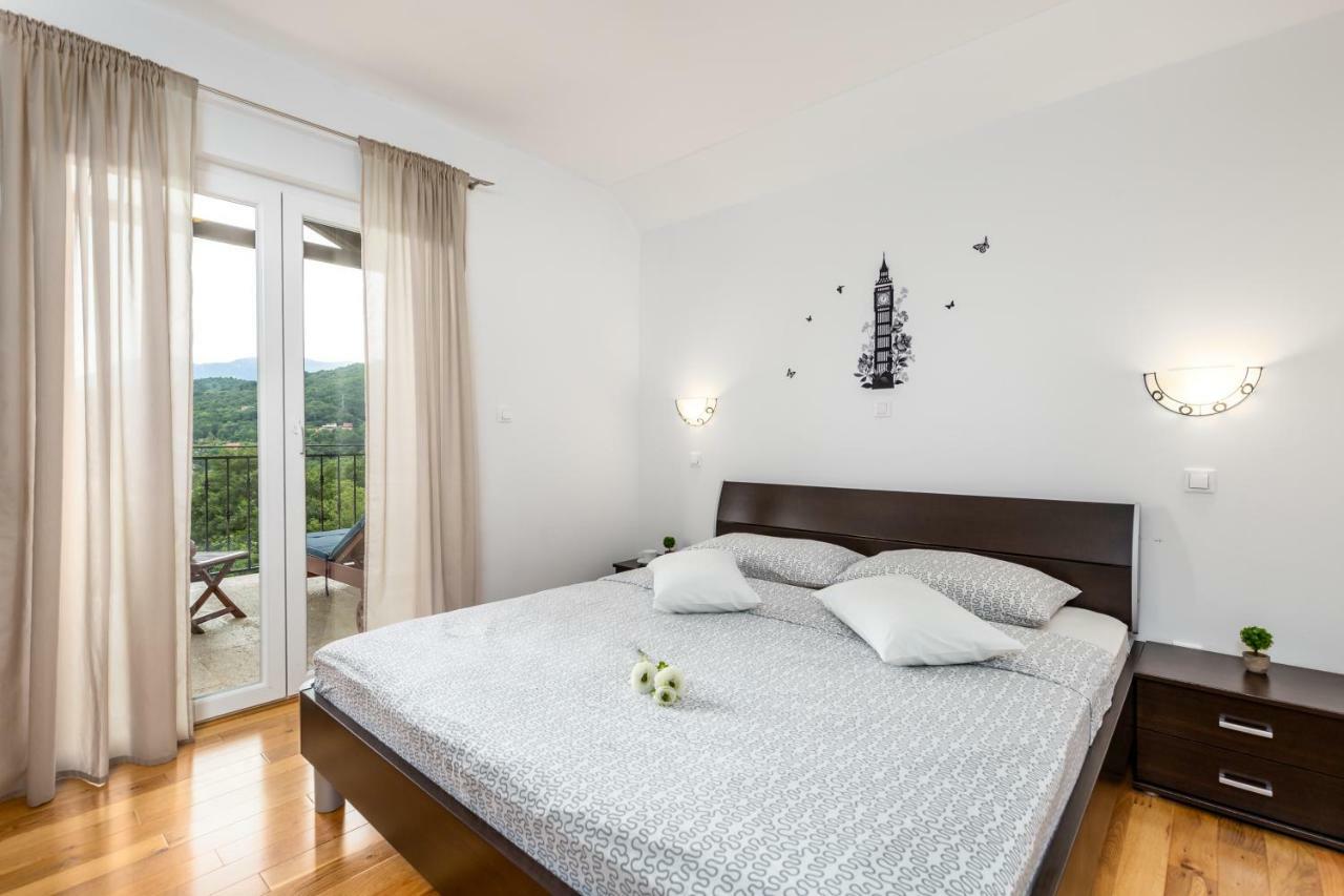 Villa Angeli Opatija Buitenkant foto